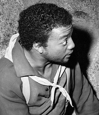 Paul Winfield headshot