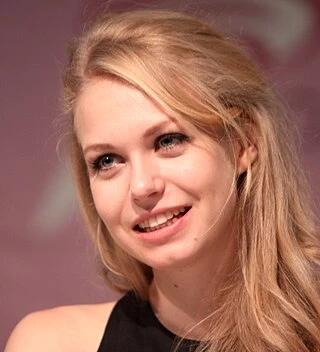 Penelope Mitchell headshot