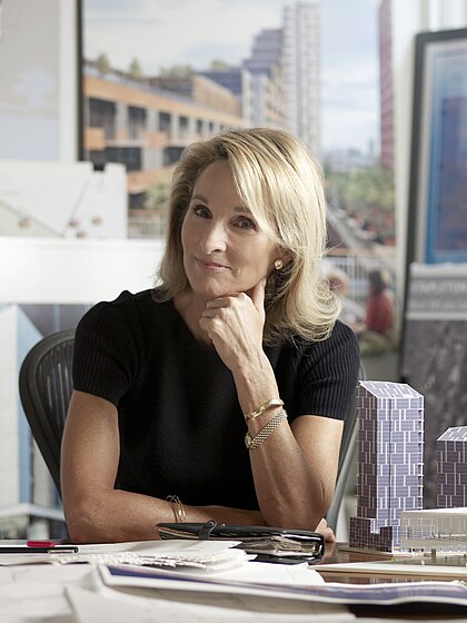 Amanda Mortimer image