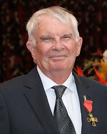 Andrew Dunn image