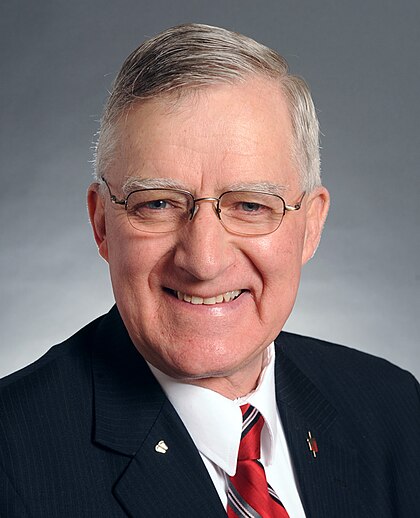 Bruce Anderson image