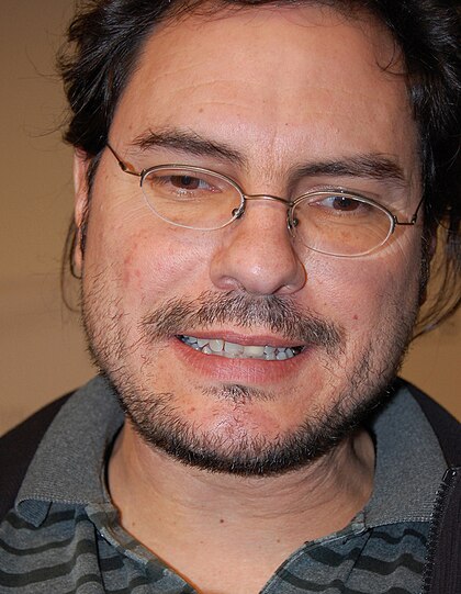 Carlos Cuarón image