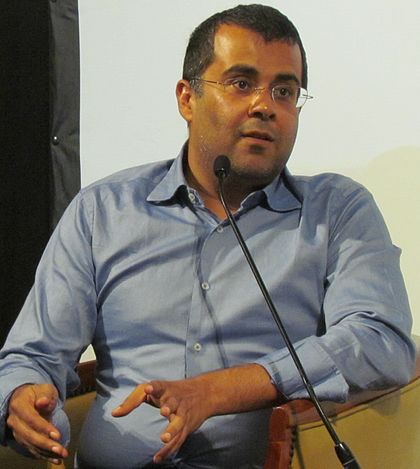 Chetan Bhagat image