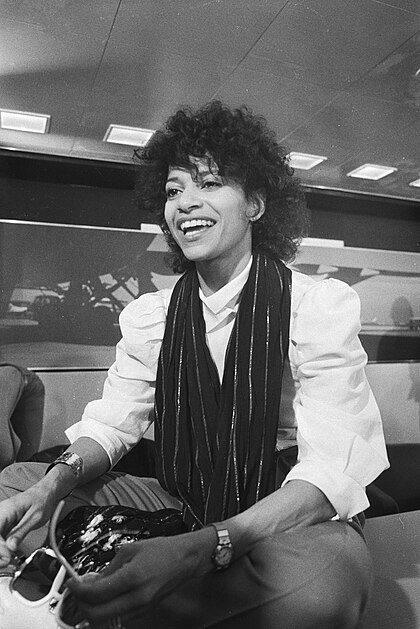 Debbie Allen image