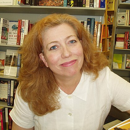 Diane Roberts image