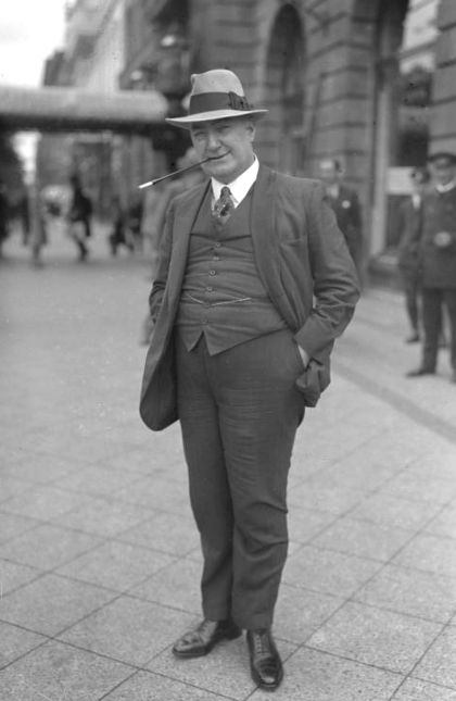 Edgar Wallace image
