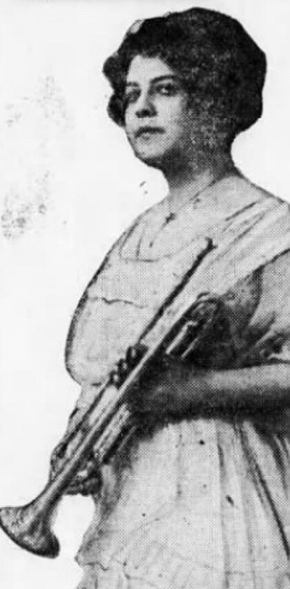Edna White image