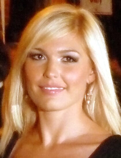 Elena Semikina image