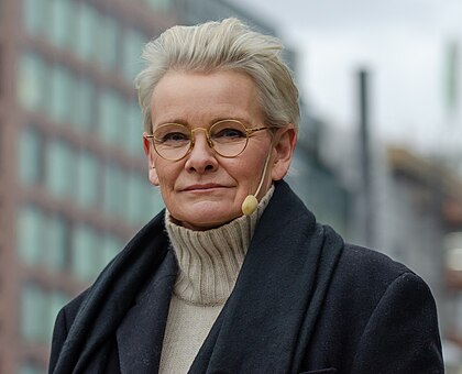 Eva Dahlgren image