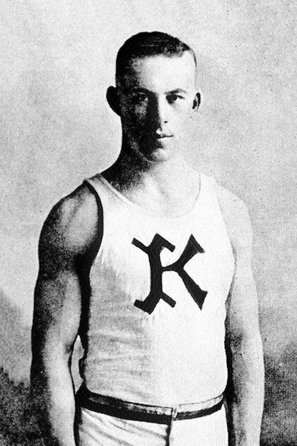 Everett Lewis image