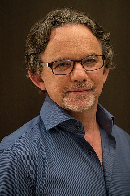 Frank Spotnitz image