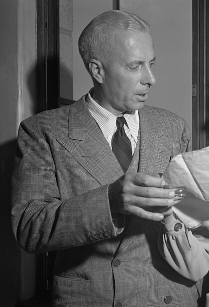 Howard Hawks image
