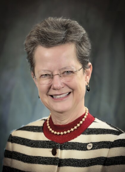 Julia Phillips image