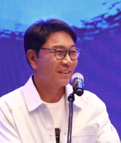 Lee Soo-man image