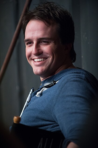 Neal Dodson image