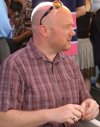 Olen Steinhauer image