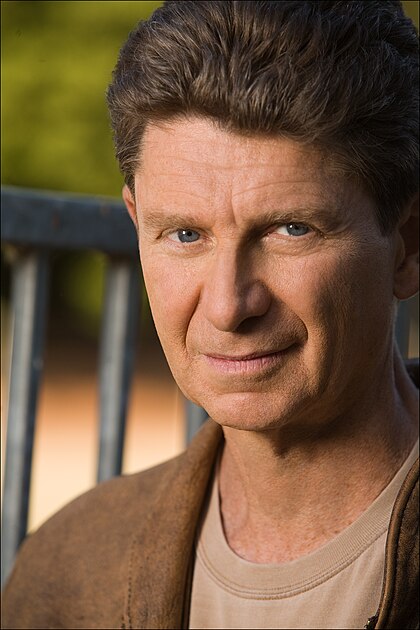 Paul Levine image