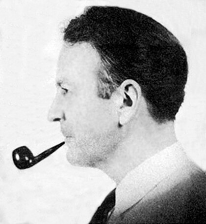 Raymond Chandler image