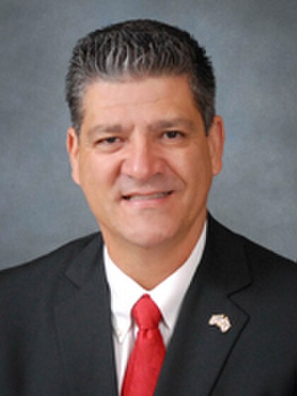 Robert Cortes image