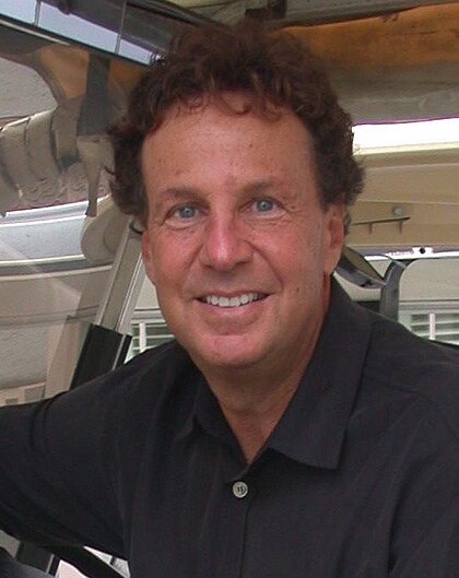 Robert W. Cort image
