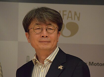 Shin Chul image