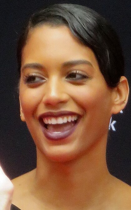Stefani Robinson image