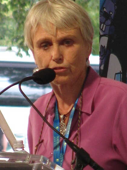 Susan Cooper image