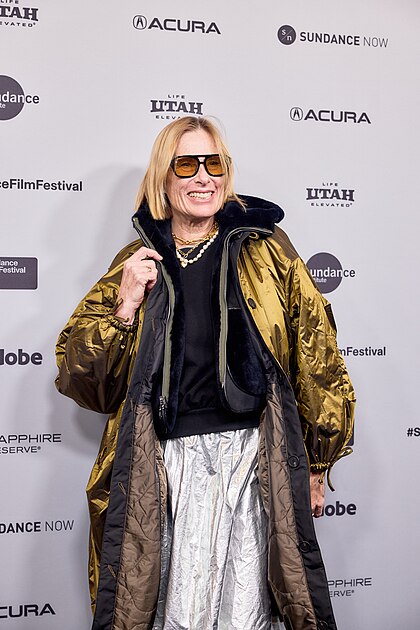 Tamra Davis image