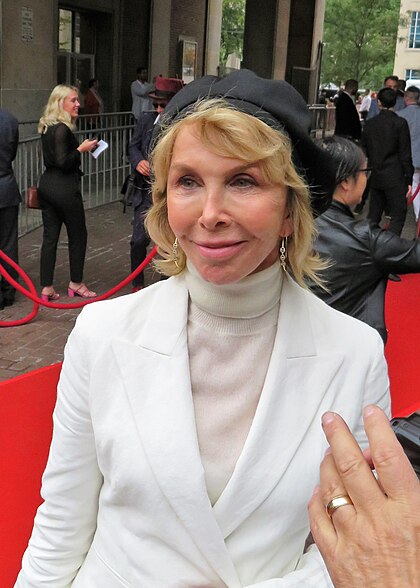 Trudie Styler image