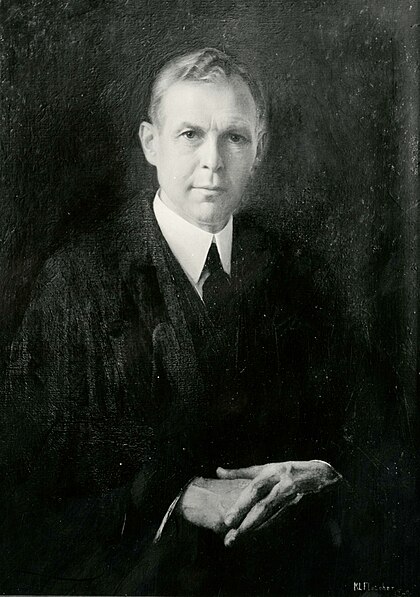 Warren Lewis image