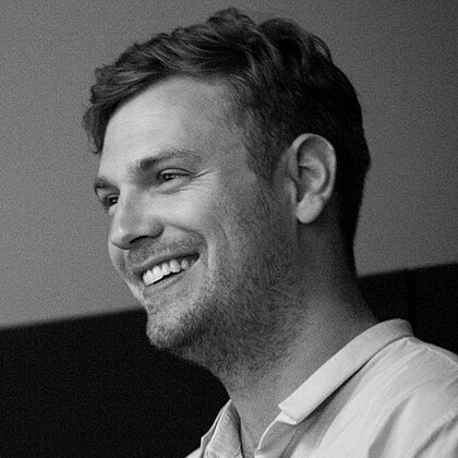 Zachary Heinzerling image