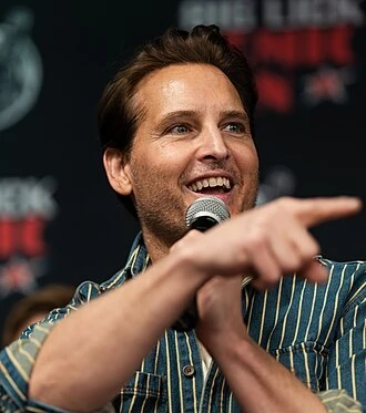 Peter Facinelli headshot