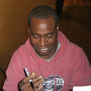 Phill Lewis headshot