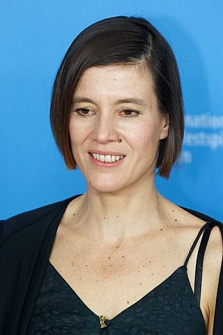 Pia Hierzegger headshot