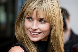 Polly Shannon headshot