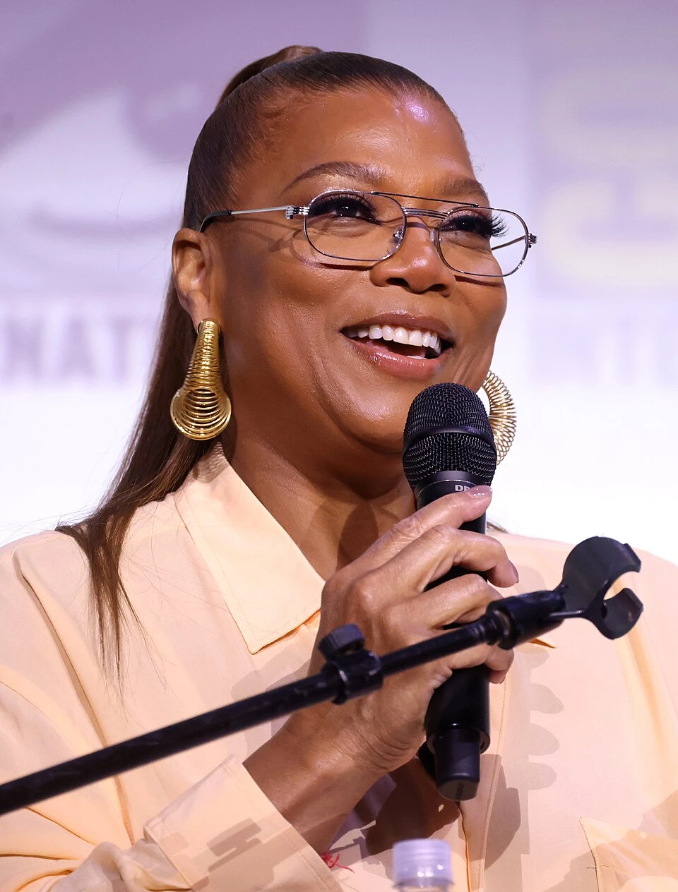 Queen Latifah headshot