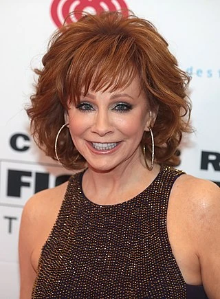 Reba McEntire headshot