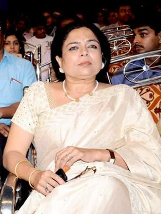 Reema Lagoo headshot