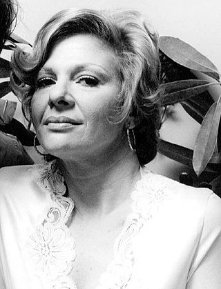 Renée Taylor headshot