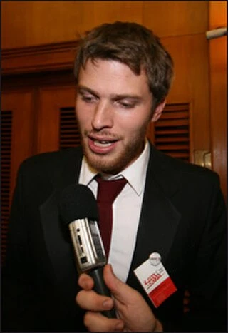 Rick Edwards headshot