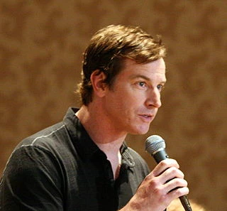 Rob Huebel headshot