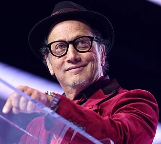 Rob Schneider headshot