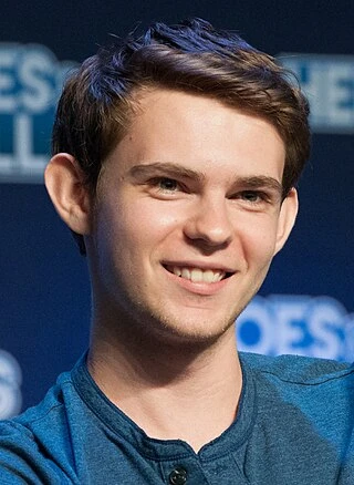 Robbie Kay headshot