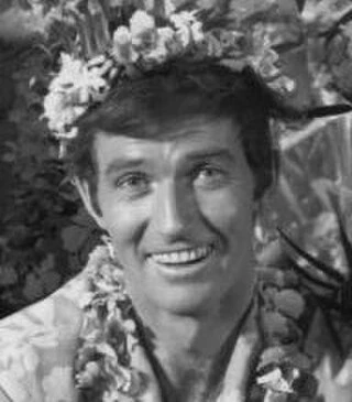 Robert Hogan headshot