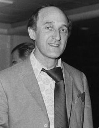 Ron Moody headshot