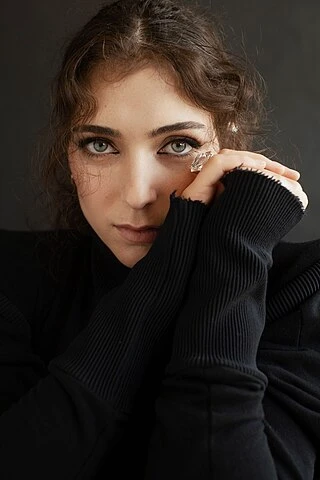 Roni Dalumi headshot