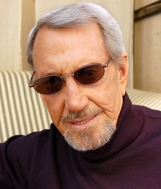Roy Scheider headshot