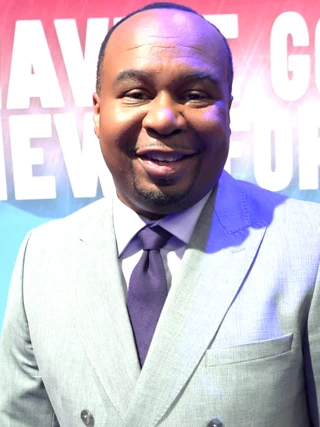 Roy Wood Jr. headshot