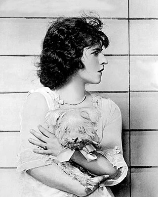Ruth Gordon headshot