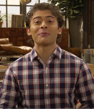Ryan Ochoa headshot